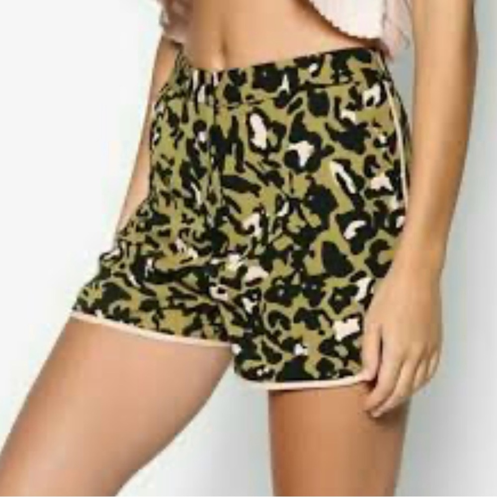 NWT Topshop Animal Print Shorts Sz. 2